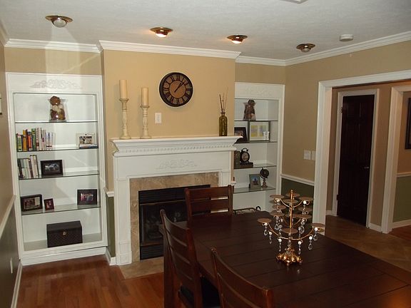 4th image of 14410 Brentwood Dr