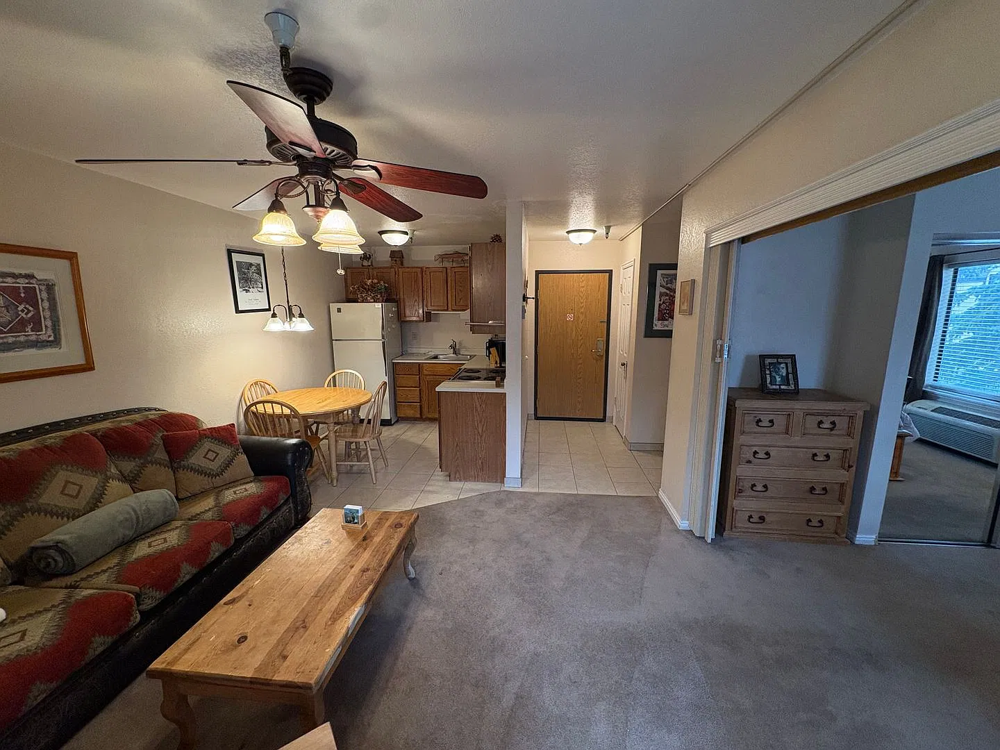 Carriage House Corner Studio — Photo 3