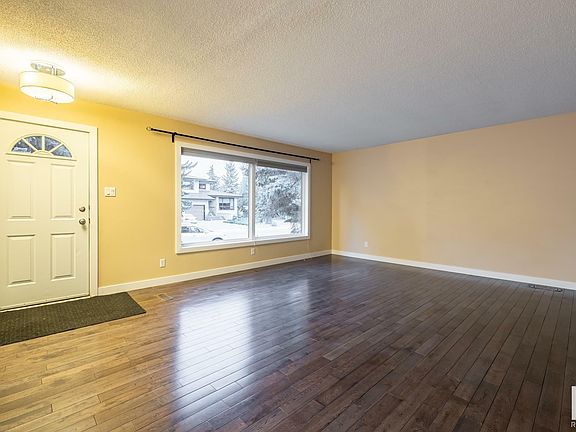 3rd image of 12412 51st Ave NW