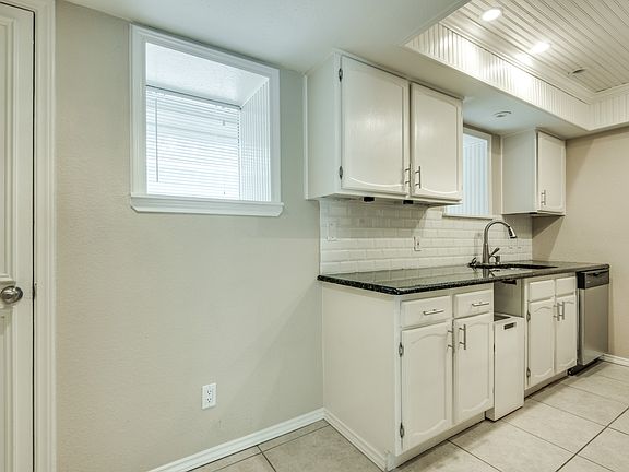 Kitchen credit: Shoot2Sell