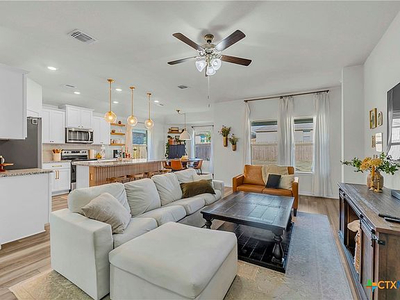 4th image of 5630 Baffin Ln