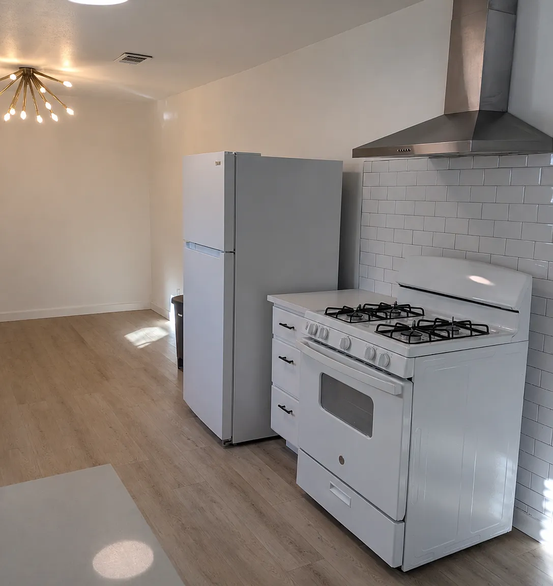 4 bed, 1487 sqft, $2,100 — Photo 4