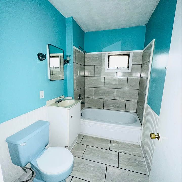 1st image of 17 Columbia Ave #2