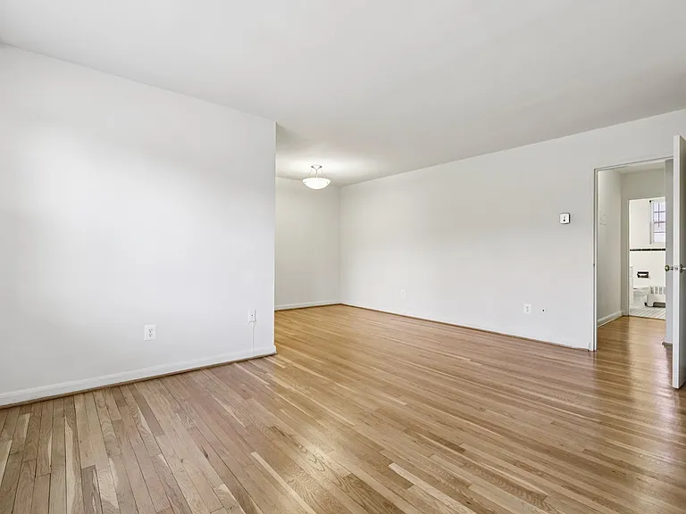 Battery Lane Apartments — Photo 41
