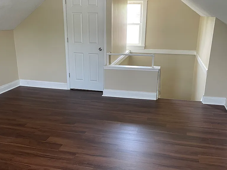 3599 Grosvenor Rd — Photo 10