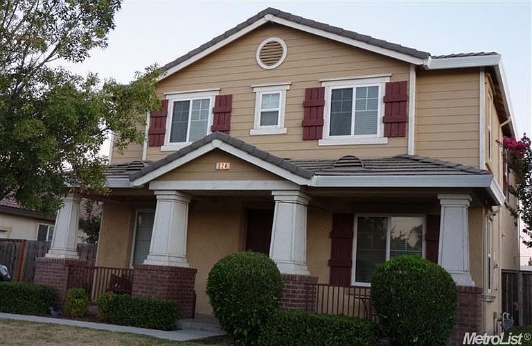 1st image of 924 Twin Oaks Dr
