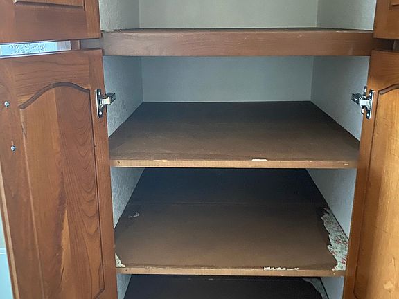 4th image of 1134 N Diane St