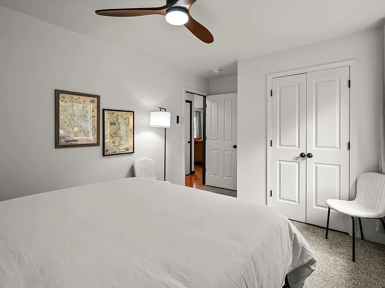 11 Karen Rd — Photo 33