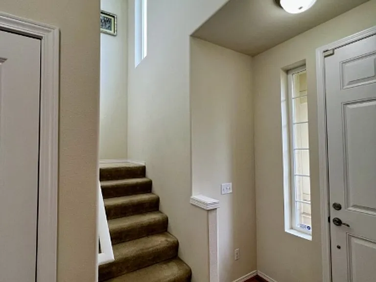 9212 Campus Glen Dr NE — Photo 12