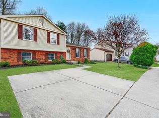 19 Yew Rd, Baltimore, MD 21221