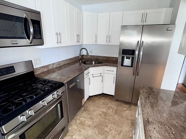 285 Albourne Ave FLOOR 1