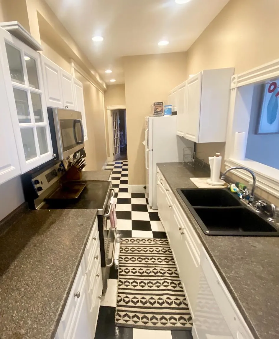2 bed, 1100 sqft, $3,350 — Photo 4