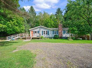 1583 E Galien Buchanan Rd, Buchanan, MI 49107
