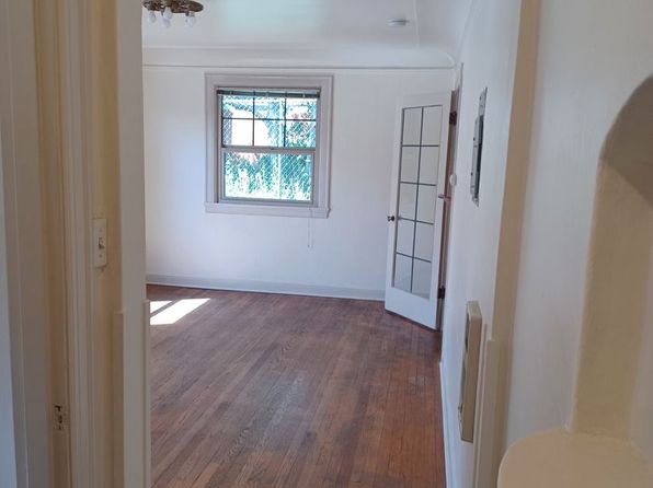 1422 E Union St #305