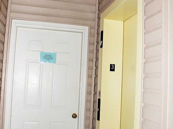 5th image of 1251 Gardens Circle Dr #3A