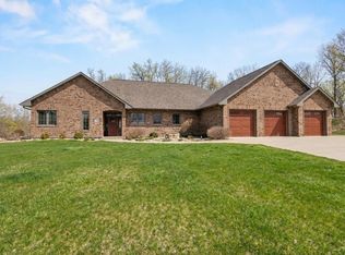 272 Lost Ridge Ct, Green Bay, WI 54302