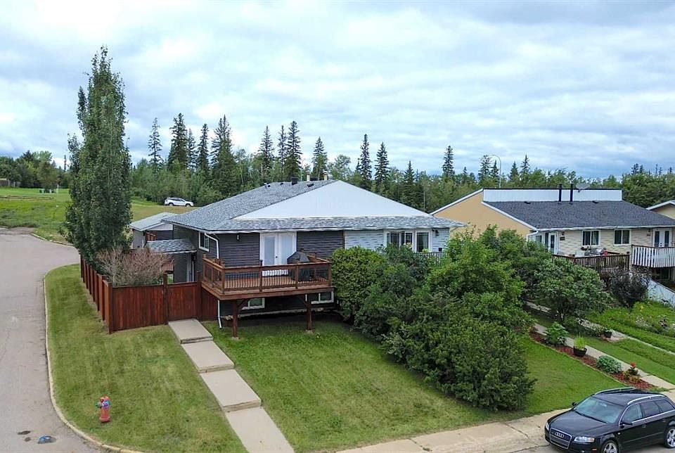 1st image of 418 SW Ross Haven Dr