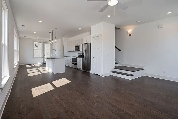 900 Meridian St #1 — Photo 9