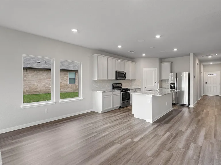 209 Golden Plains Pkwy — Photo 24