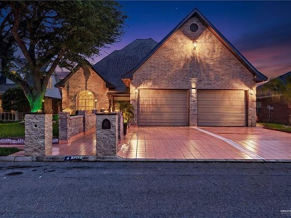 2nd image of 1213 Heron Ct