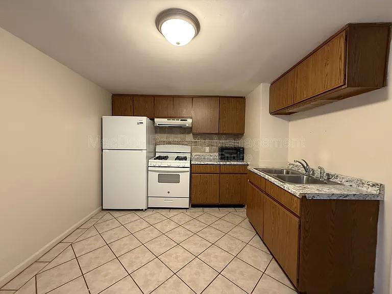 1414 Princess Anne St — Photo 13