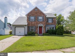 13 Fox Hollow Ln, Sicklerville, NJ 08081