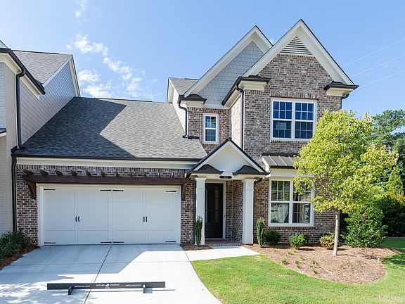 3rd image of 3514 Clemont Cir NE