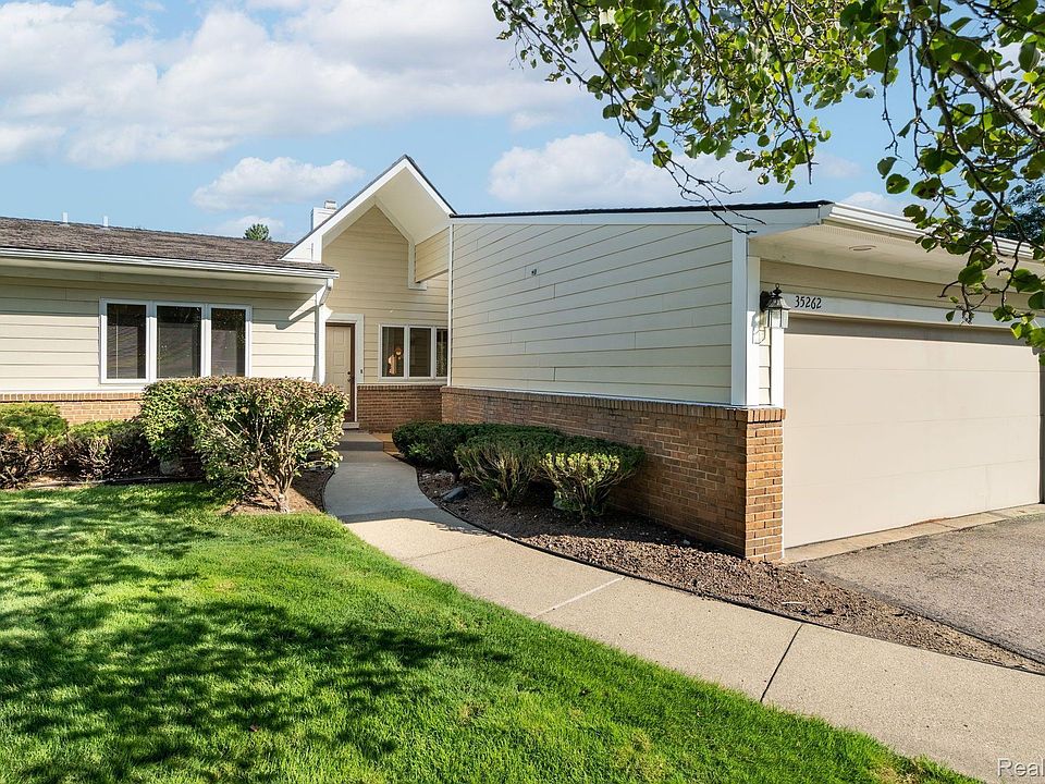 1st image of 35262 Meadow Ln
