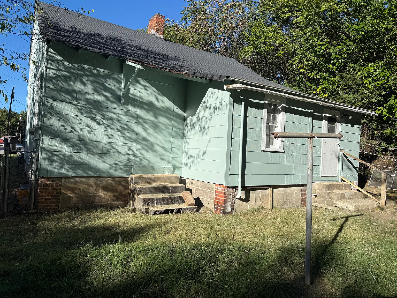 4 bed, 1184 sqft, $1,050 — Photo 2