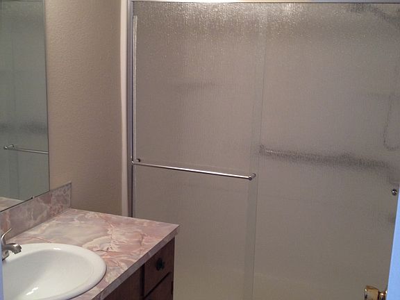  Bath walk in shower