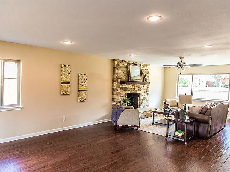 7121 Schafer St — Photo 5