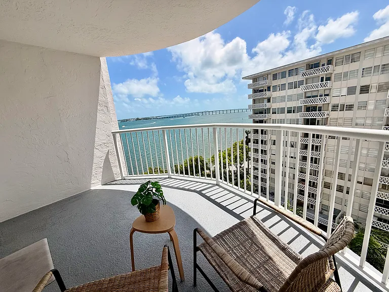 1420 Brickell Bay Dr #1108 — Photo 10