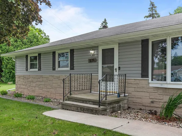 829 Haase St, Neenah, WI 54956