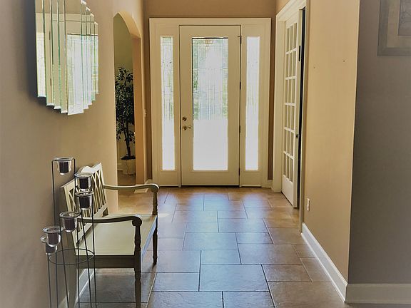 2nd image of 1330 Honeysuckle Dr
