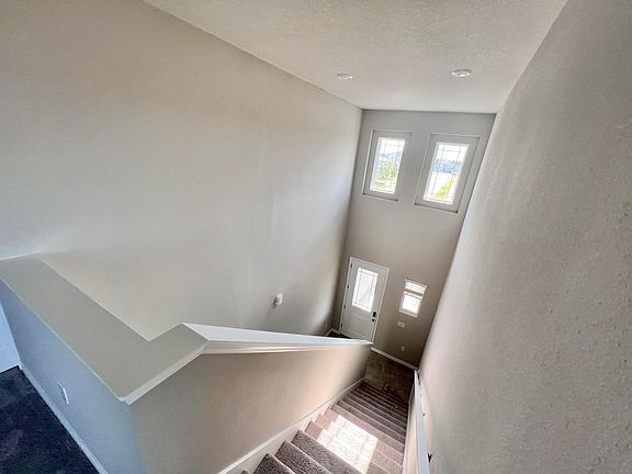 5th image of 2280 Treasure Hill St