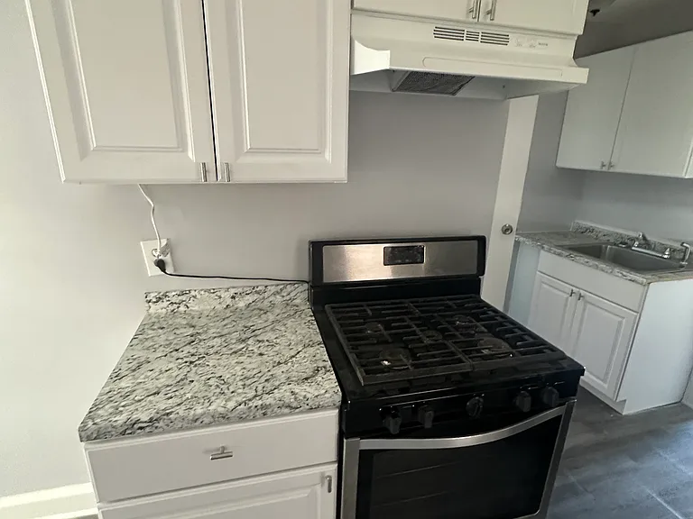 165 Starr St #2A — Photo 21