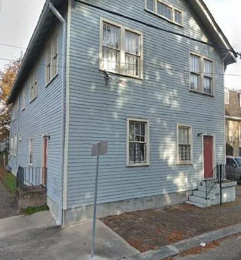 2 bed, 800 sqft, $1,500 — Photo 1