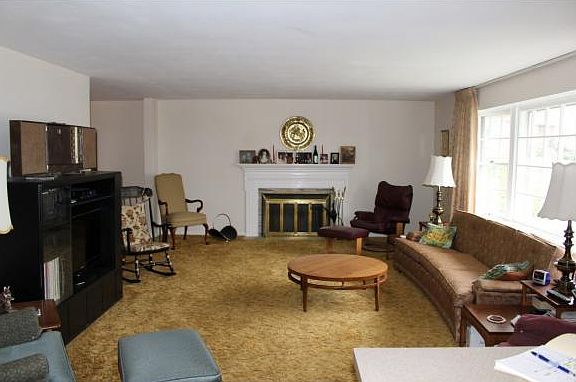 3rd image of 3715 Beechwood Dr