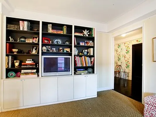 Sold by Corcoran | media 6