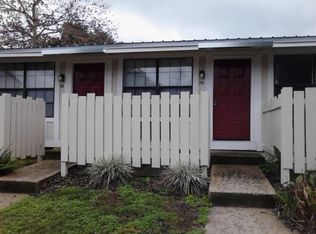 420 Mills St APT 27, Leesburg, FL 34748