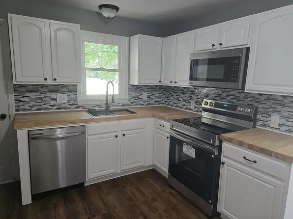 304 NE 1st St, Adair, OK 74330