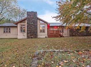 730 E Parks St, Prairie Grove, AR 72753