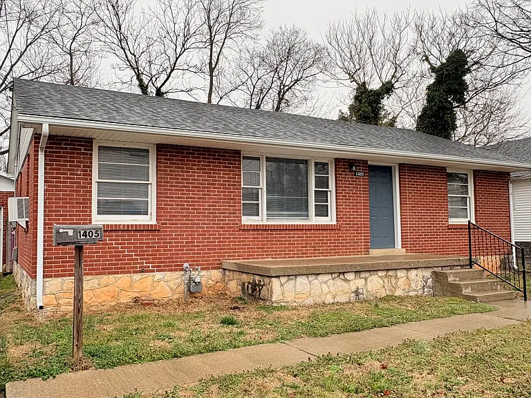 1405 Kenton St — Photo 1