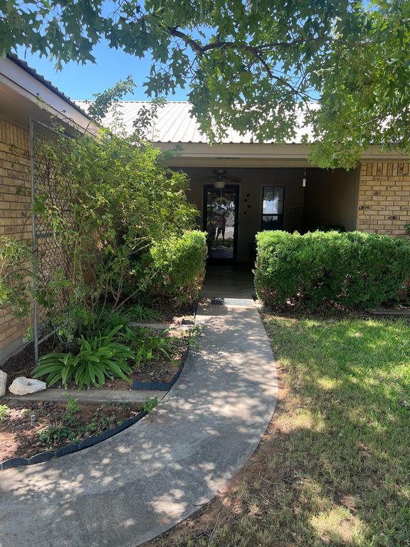 1611 S Ike Ave - Property Image