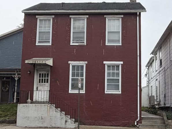 228 Chambersburg St