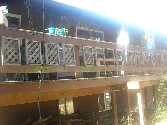 4th image of 17507 17th Ave E