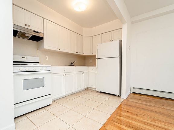 4th image of 30-18 33rd St #4A