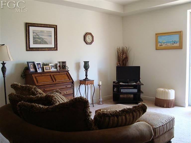 1st image of 1504 SW 50th St APT 303