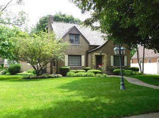 1308 W Acres Rd, Joliet, IL 60435