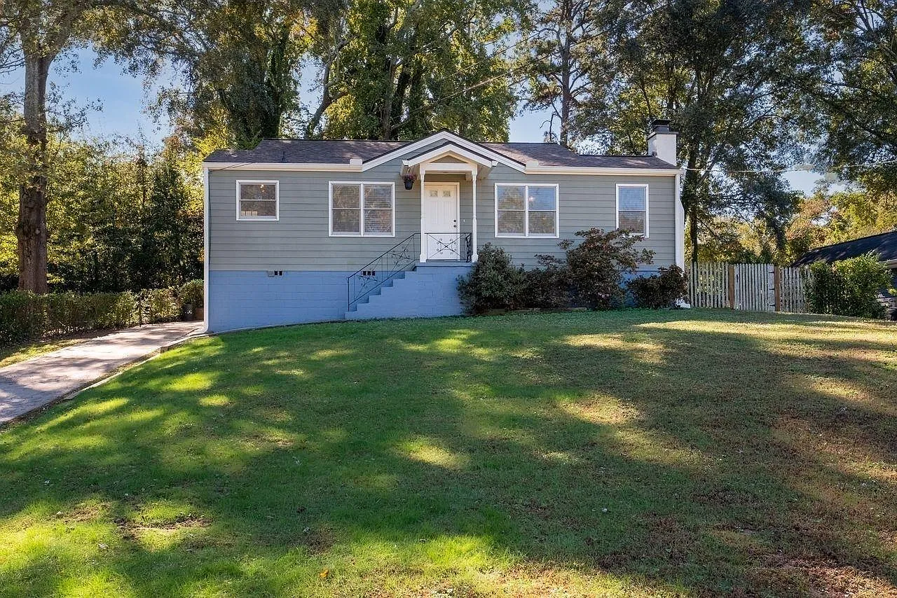 2309 Wallace Dr — Photo 1